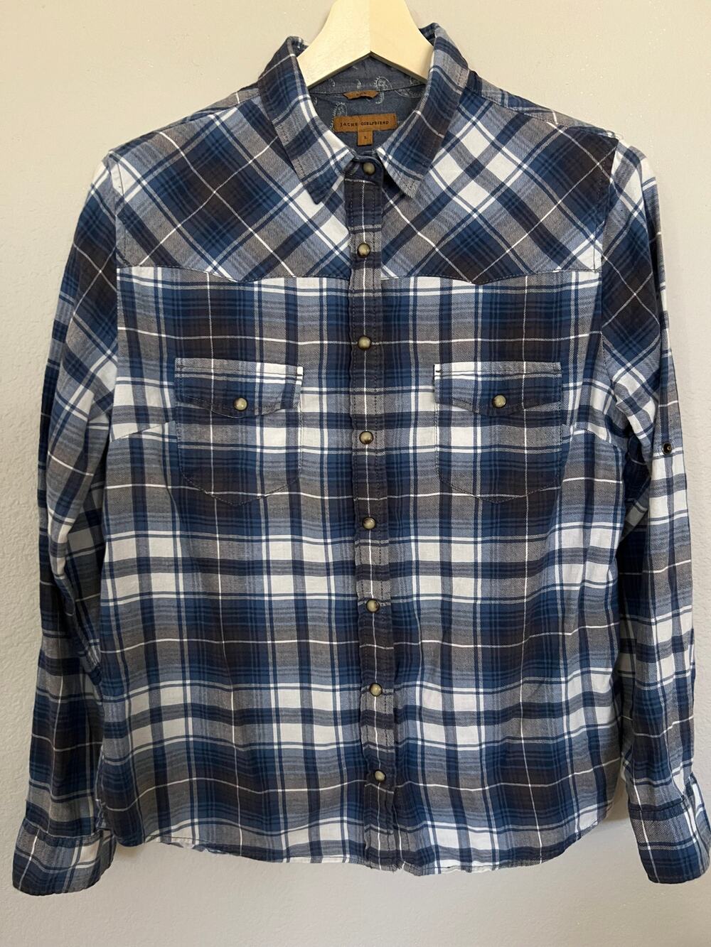 Jack’s Girlfriend Bea Flannel Shirt Women's L Plaid Pearl Snap Roll Tab Sleeve